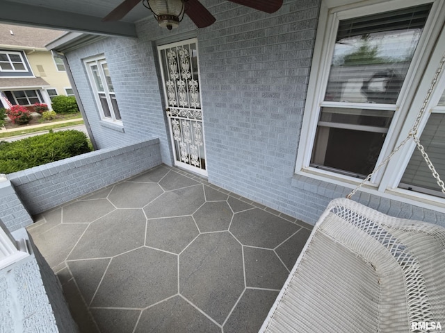 112 W Main St, Mcleansboro, IL 62859 - view of patio featuring ceiling fan