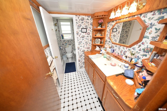 12522 N Dartmouth Ln, Mount Vernon, IL 62864 - full bath featuring wallpapered walls, vanity, toilet, and tile patterned flooring