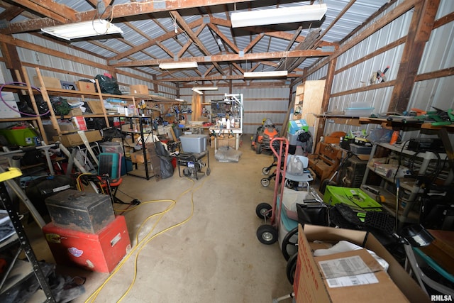 12522 N Dartmouth Ln, Mount Vernon, IL 62864 - garage featuring metal wall