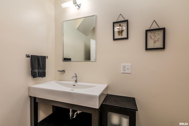 213 Texas Ave, Carterville, IL 62918 - view of bathroom