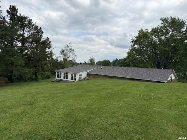 15 Dunn Ln, Goreville, IL 62939 - rear view of house with a lawn