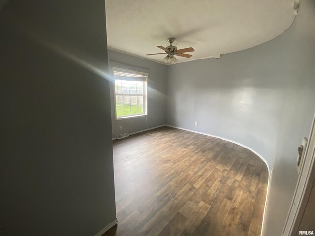 415 N Broadway St, Waltonville, IL 62894 - photo 13