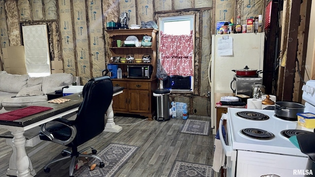 114 S 9th St, Benton, IL 62812 - office space with wood finished floors