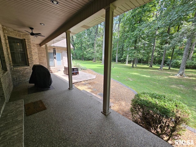 9 Fawn Dr, Fairfield, IL 62837 - view of patio / terrace featuring a ceiling fan