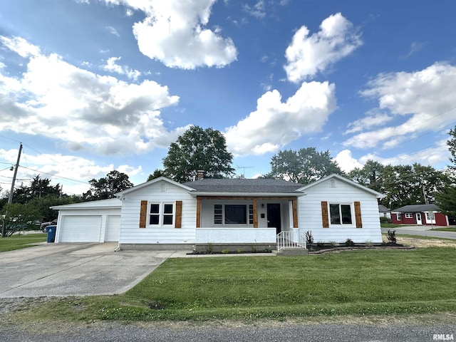 1318 E 4th St, Centralia, IL 62801 - ranch-style house featuring a front yard