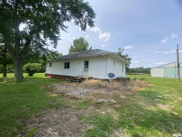22545 Thompsonville Lake Rd, Thompsonville, IL 62890 - photo 1