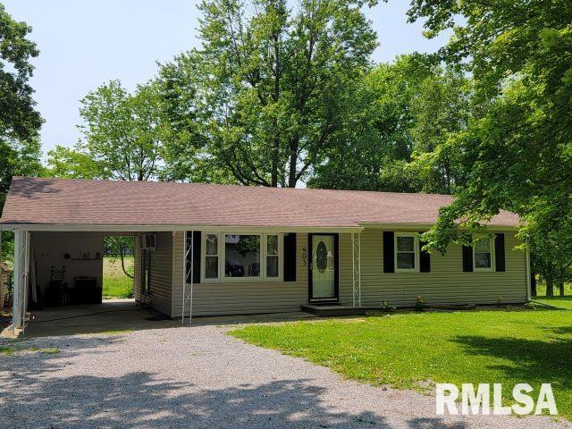 403 E Jackson St, Desoto, IL 62924 - photo 1