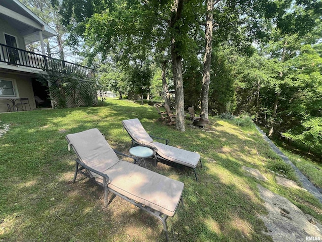 1150 Lakeview Dr, Creal Springs, IL 62922 - view of green lawn with a wooden deck