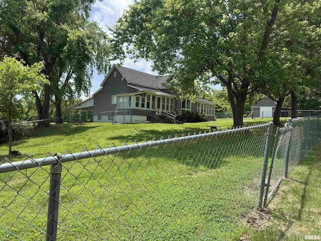6984 Washington St, Mulkeytown, IL 62865 - view of yard