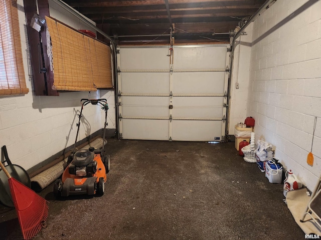 605 Pace Ave, Mount Vernon, IL 62864 - garage featuring concrete block wall