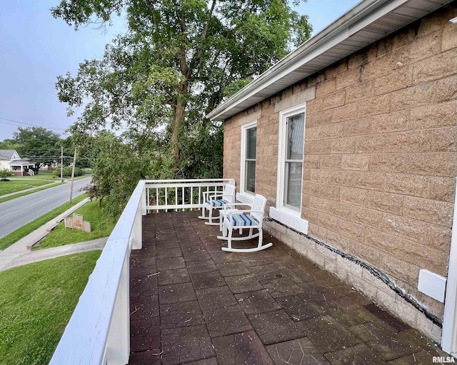 713 E Main St, Marion, IL 62959 - view of patio