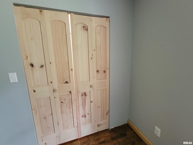 7324 State Route 161st Ext, Iuka, IL 62849 - detailed view of wood finished floors