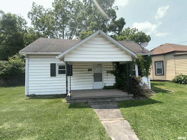 209 N Olive St, Carterville, IL 62918 - photo 1