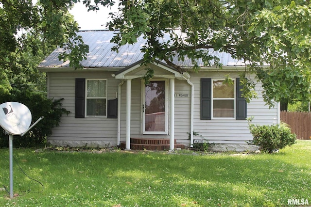 111 Rufus, Mount Vernon, IL 62864 - view of front of house with metal roof