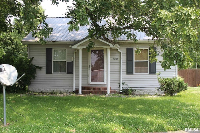 111 Rufus, Mount Vernon, IL 62864 - view of front of house with metal roof