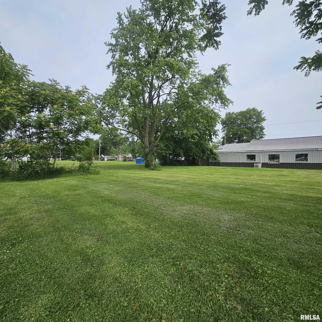 1703 S 10th St, Mount Vernon, IL 62864