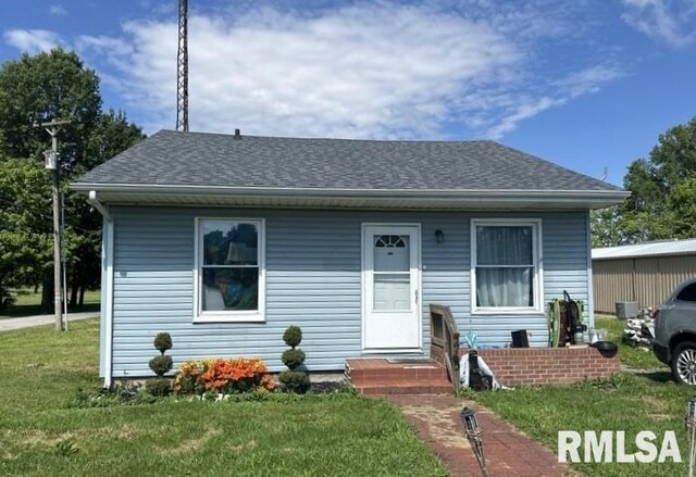 415 S Park St, Sesser, IL 62884 - photo 1