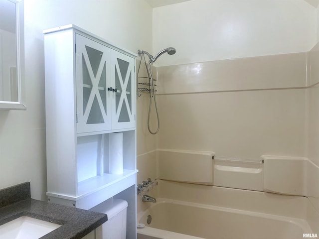 1008 N Norwest Ln, Carbondale, IL 62901 - full bath with shower / bath combination, vanity, and toilet