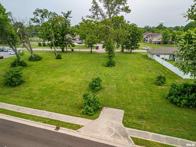 863 E Mccord St, Centralia, IL 62801