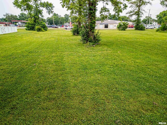 863 E Mccord St, Centralia, IL 62801