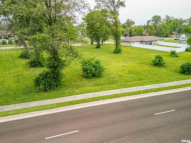 863 E Mccord St, Centralia, IL 62801
