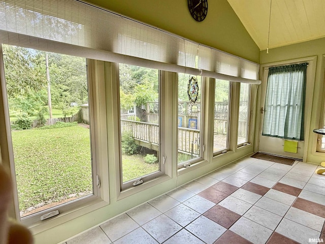 2016 Greenview St, Metropolis, IL 62960 - unfurnished sunroom with lofted ceiling