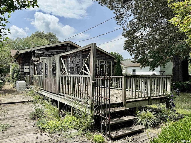 2016 Greenview St, Metropolis, IL 62960 - view of wooden deck