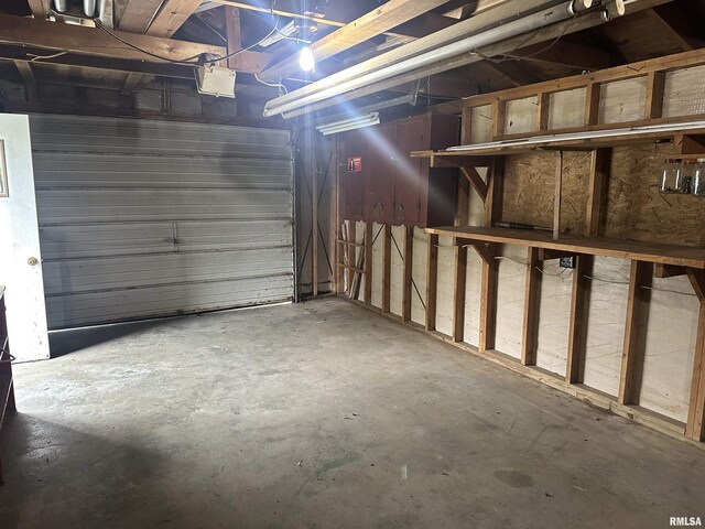 705 Terrace Dr, Duquoin, IL 62832 - view of garage