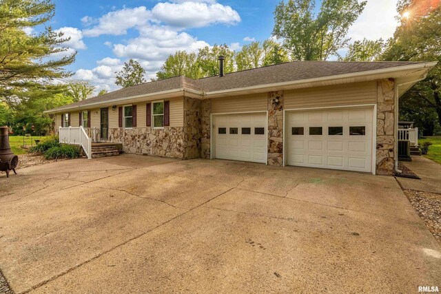 11371 Cunningham Ln, Marion, IL 62959 - photo 4
