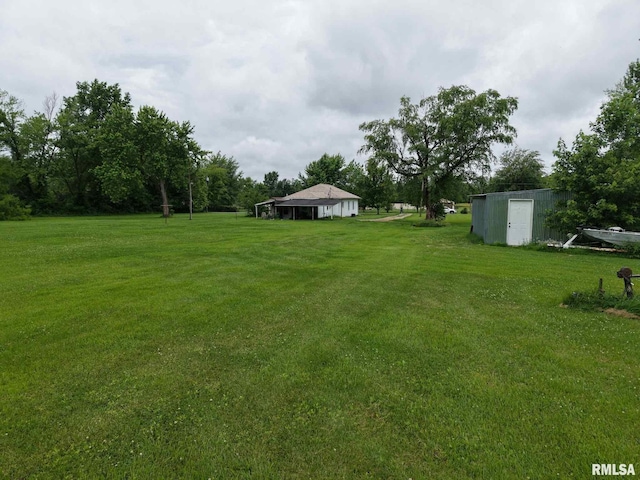 11218 Old Lake Rd, Benton, IL 62812 - view of green lawn
