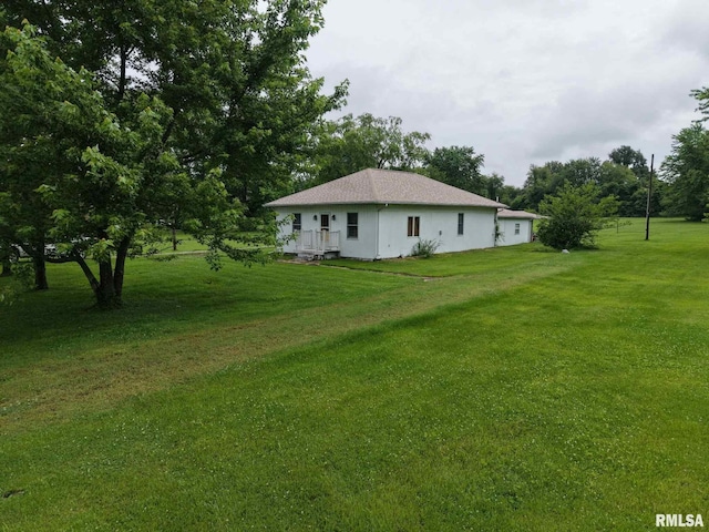 11218 Old Lake Rd, Benton, IL 62812 - view of green lawn