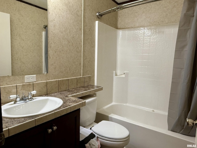 113 E 21st St, Metropolis, IL 62960 - full bathroom featuring toilet, shower / bath combo, vanity, and backsplash