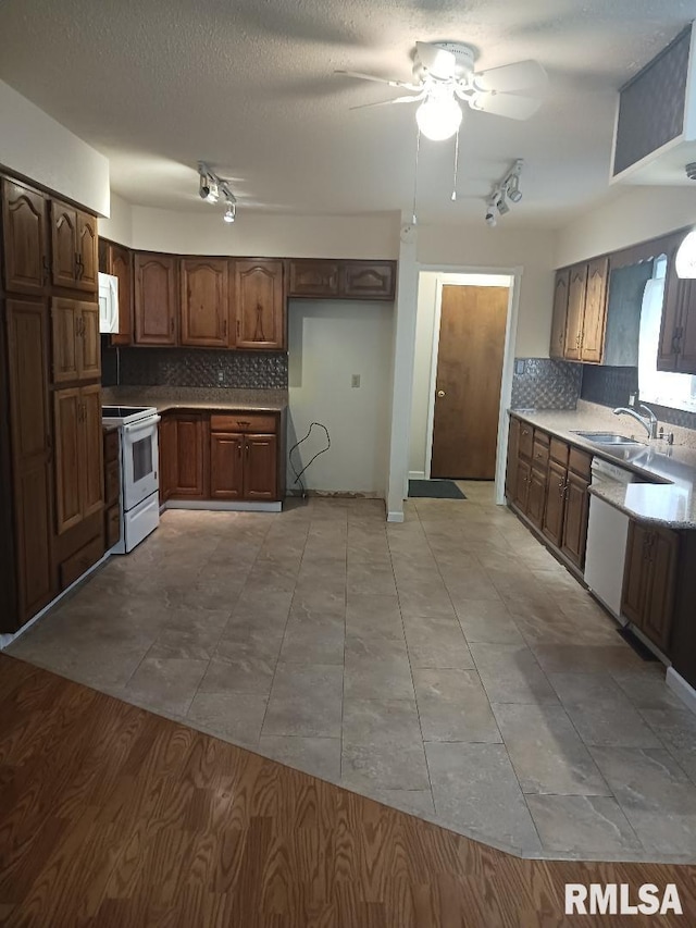 206 W Maryland St, Zeigler, IL 62999 - photo 9