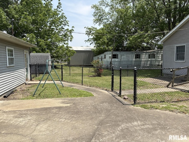 1606 W Faust St, Marion, IL 62959 - view of yard
