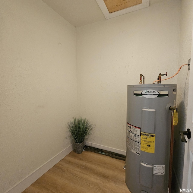 15074 N Mccauley Ln, Mount Vernon, IL 62864 - utilities featuring electric water heater