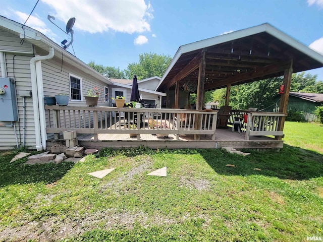 100 Stable Dr, Carterville, IL 62918 - view of grassy yard with a wooden deck