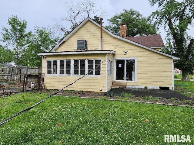 630 Church St, Xenia, IL 62899 - photo 3
