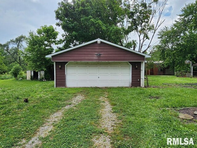 630 Church St, Xenia, IL 62899 - photo 4