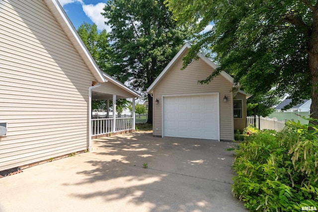 1803 N Dawn Dr, Marion, IL 62959 - detached garage with concrete driveway