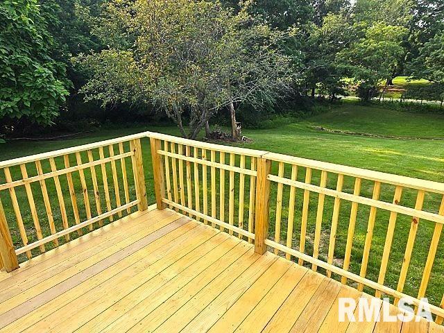 18802 E Fairfield Rd, Mount Vernon, IL 62864 - deck featuring a yard