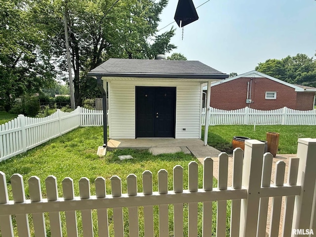 2223 N Ave, Metropolis, IL 62960 - view of outbuilding with a fenced front yard