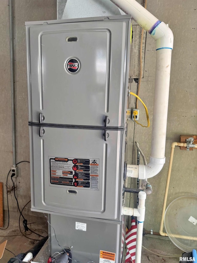 2223 N Ave, Metropolis, IL 62960 - view of utility room