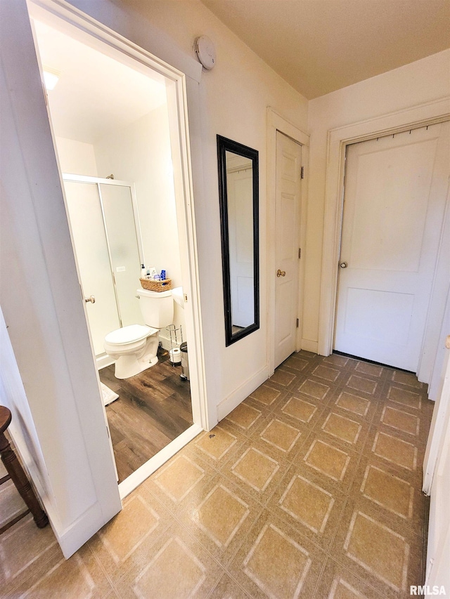 511 W 4th St, Flora, IL 62839 - view of hallway