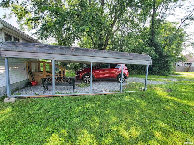 511 W 4th St, Flora, IL 62839 - view of parking featuring a detached carport