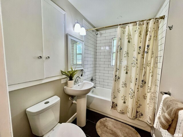 314 W 12th St, Metropolis, IL 62960 - bathroom with shower / bathtub combination with curtain and tile patterned flooring