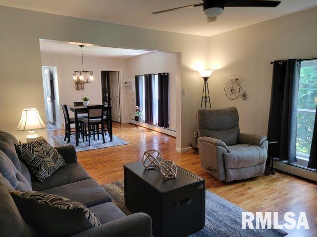 1501 Follis Ave, Johnston City, IL 62951 - photo 7