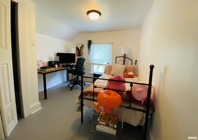 245 W Mcclernand Ave, Shawneetown, IL 62984 - home office featuring baseboards and vaulted ceiling