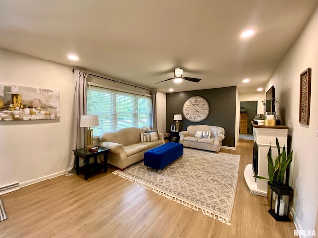 1309 E Stotlar St, Herrin, IL 62948 - photo 4