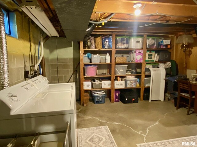 1309 E Stotlar St, Herrin, IL 62948 - photo 31
