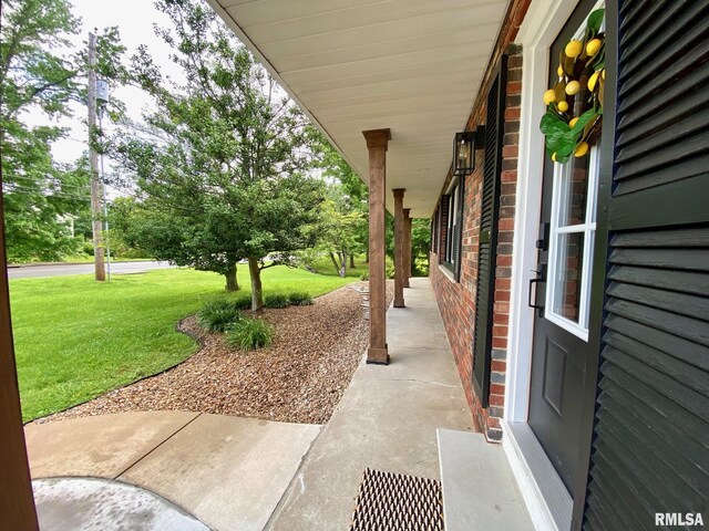 1309 E Stotlar St, Herrin, IL 62948 - photo 40